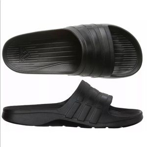 Adidas mens Size 11 duramos slide black black